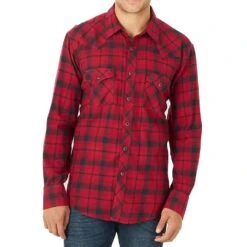 Wrangler Men's Retro Red Plaid Snap Shirt
