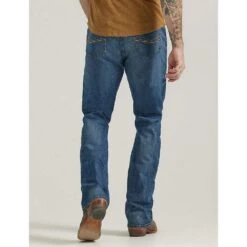 Wrangler Men's 20X No. 42 Vintage Bootcut Jeans