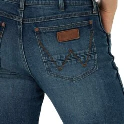 Wrangler Men's Retro 88 Slim Straight Jeans -HORSE TACK Store 88MWZHE 4